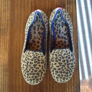 Rothy’s leopard girl’s loafers. Size 4 girls.
